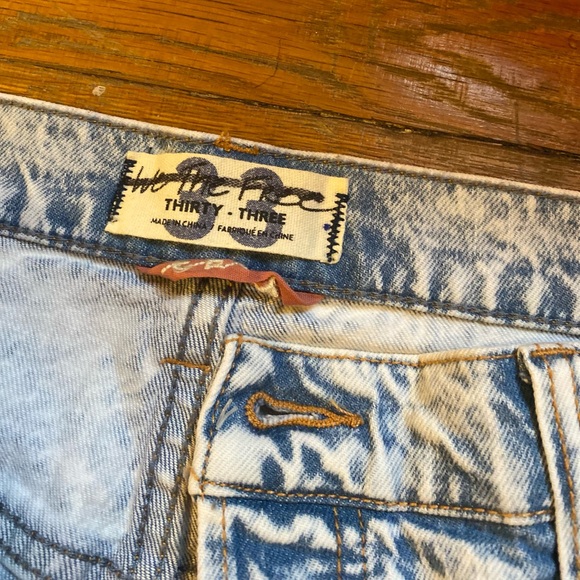 NWT Free People curvy button fly acid washed jeans - Picture 8 of 12